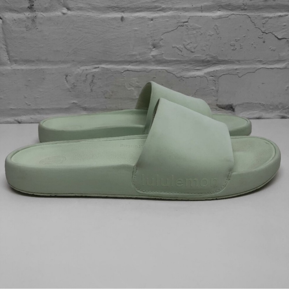 LULULEMON Restfeel Slide Sz 10